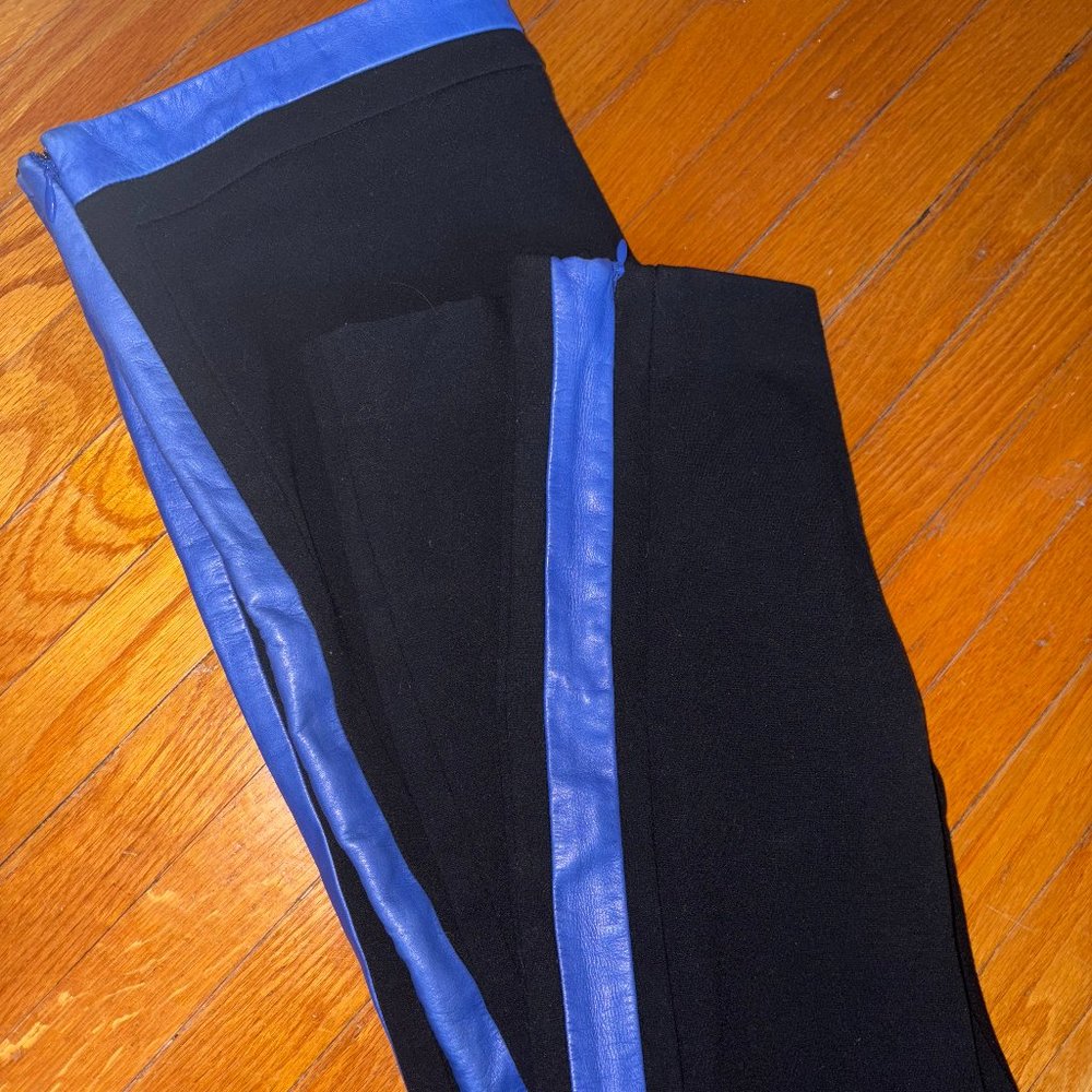 Diane Von Furstenberg Black Leggings with Blue Leather Trim Sz 12